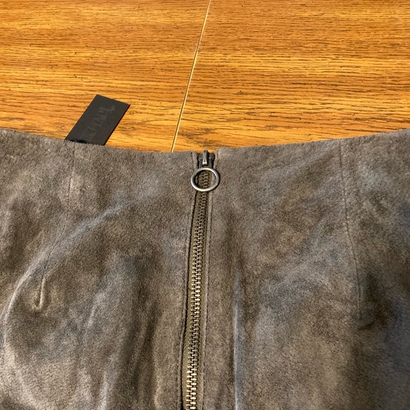 Blank NYC Suede Skirt. - Picture 7 of 11